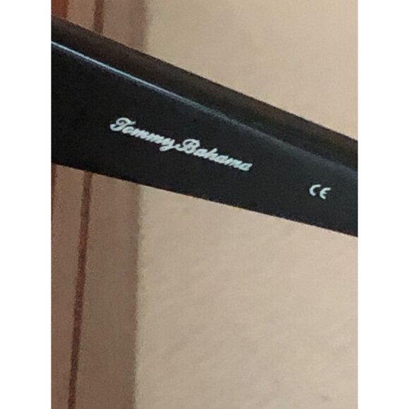 Tommy Bahama Womens Black Frame Sunglasses with Protective Case - Picture 6 of 13